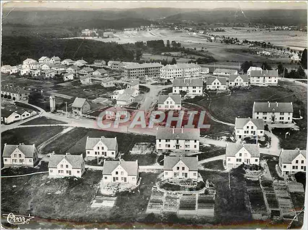 LUXEUIL-les-BAINS (Hte-Saône) — Luftbild — Verlag: Editions Véritable - Vorderseite