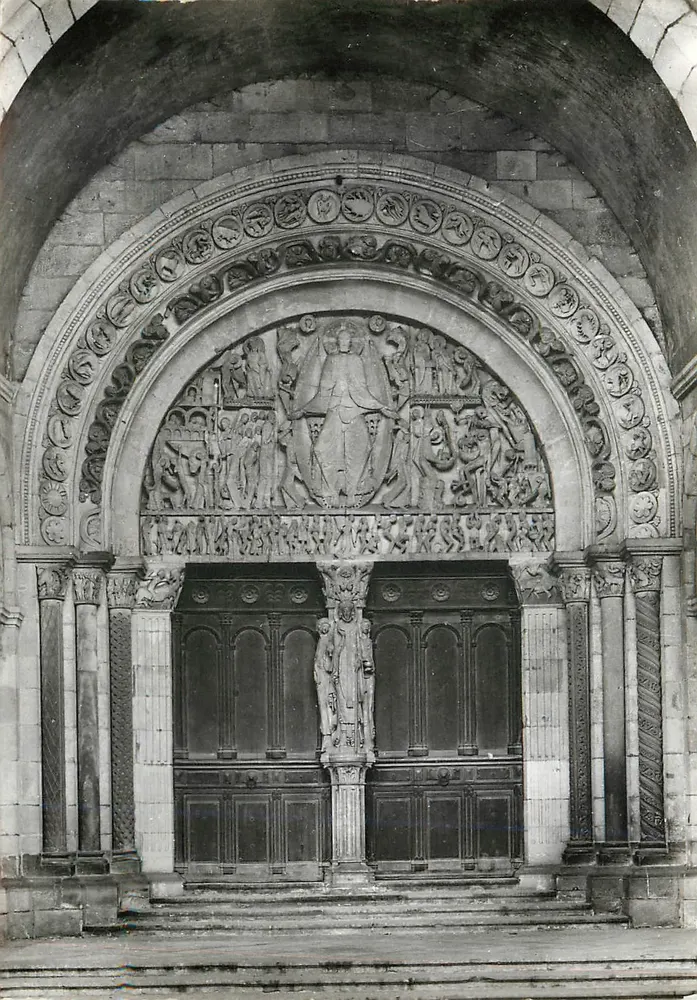 Catedral de AUTUN — Portal (século XII) — Fotogravura Interdita - Frente
