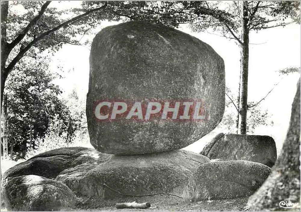 Uchon (S.-et-L.) — A Pedra que cai — Combier (S.-et-L.) - Frente
