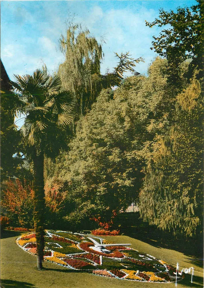 A Relógio Floral — Le Mans (Sarthe) — Éditions d'Art YVON, 30 Av. Jean Jaurès, Arcueil (Seine) - Frente