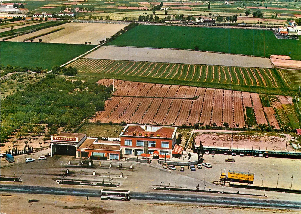 Motel Las Ventas — Utebo (Zaragoza) — C. Josan - Frente