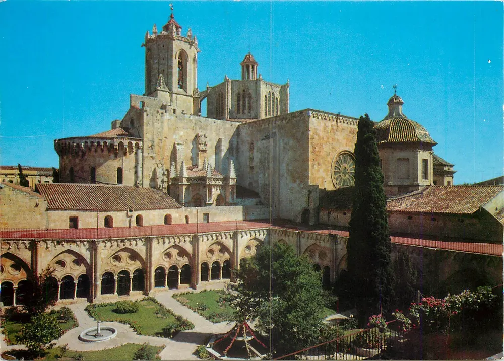 Tarragona - Kathedrale - Klostergarten und Turm — Farbfoto RAYMOND, Serie 16 - Vorderseite