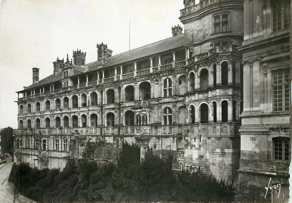Château de Châteaubriant — Façade François Ier — Yvon - Recto