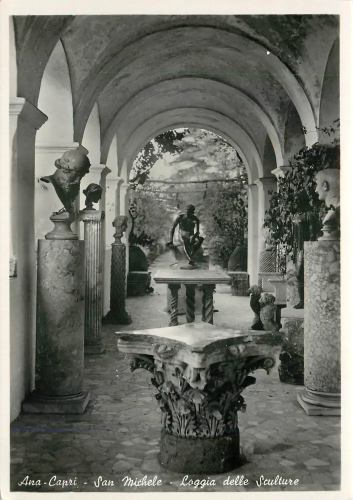 San Michele - Loggia delle Sculture — Ana-Capri — Éditeur Vittorio Massimino - Recto