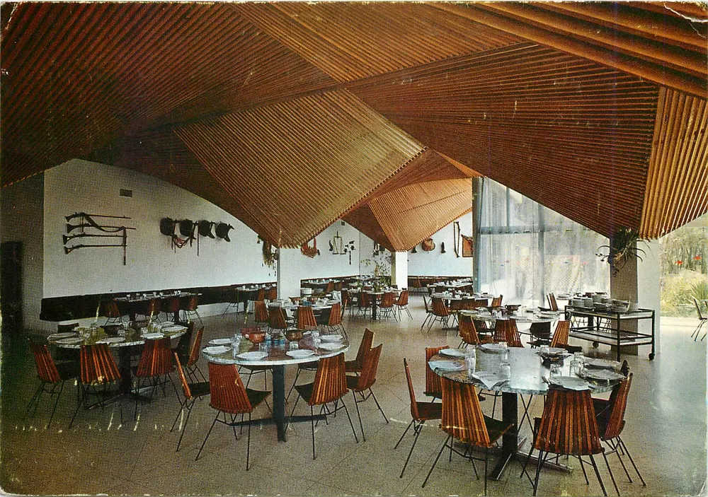 Innenraum des Dorfhotels d'Agadir — Marokko — Éditions Pique, Barcelona - Vorderseite