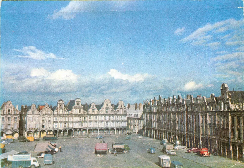 Arras - Grand'Place — vista panorâmica — editor Pelletier - Frente
