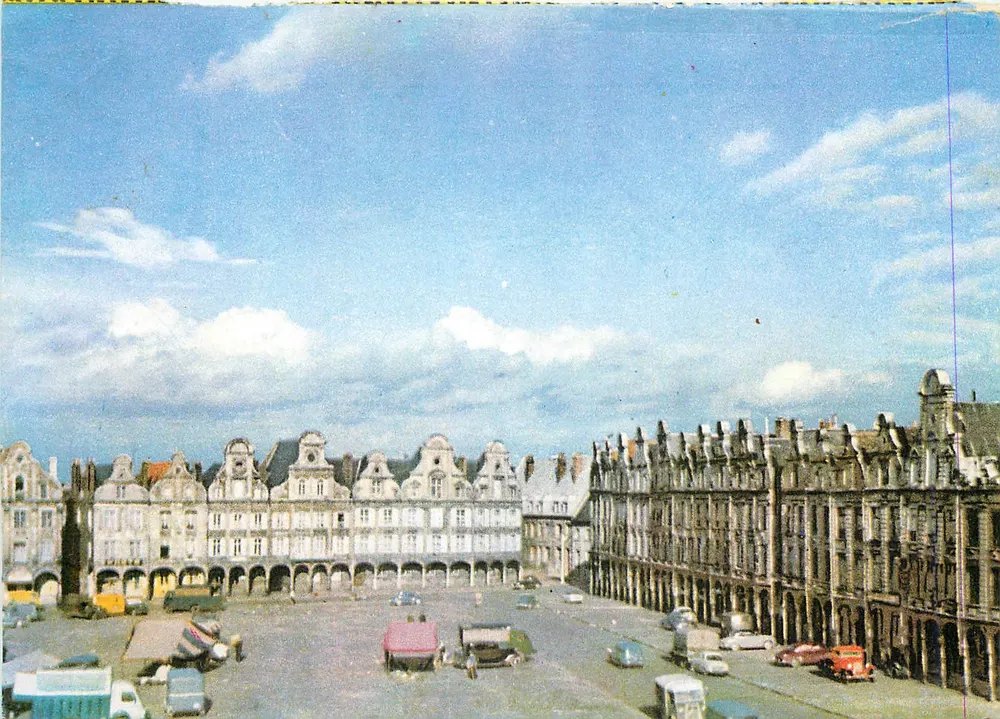 Arras - Grand'Place — vista panorâmica — editor Pelletier - Frente