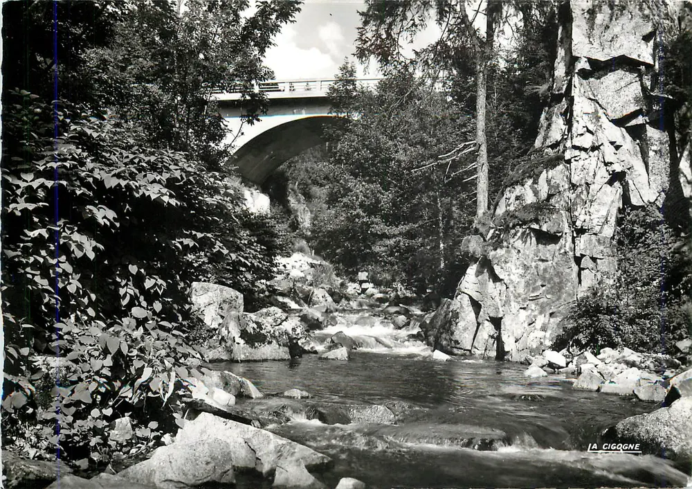 O Salto das Cuves — Gerardmer (Vosges) — Edições La Cigogne - Frente
