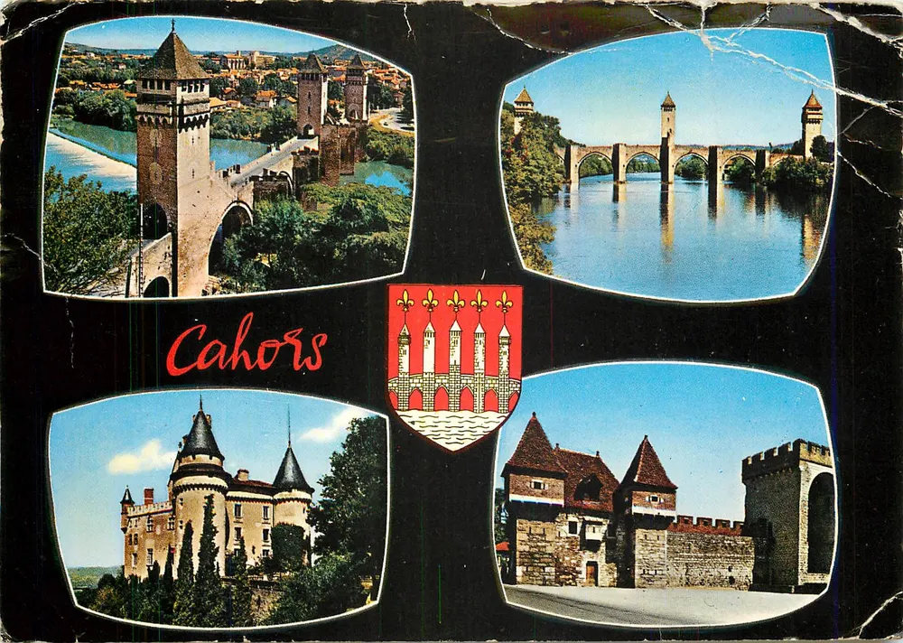 Cahors — Ponte Valentré, Castelo de Mercuès, Torre dos Pendurados — Sociedade das Cartas Postais APA-POUX - Frente