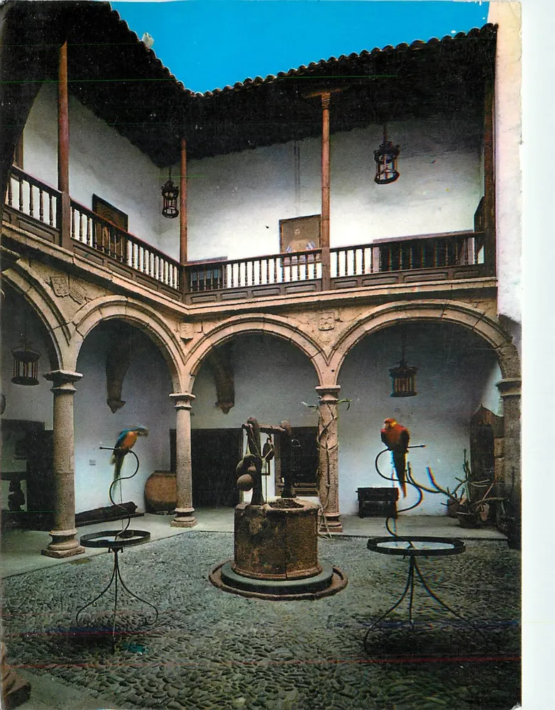 Innenhof der Casa de Colón — Las Palmas de Gran Canaria — Distribuidores GLOBAL TRADERS - Vorderseite
