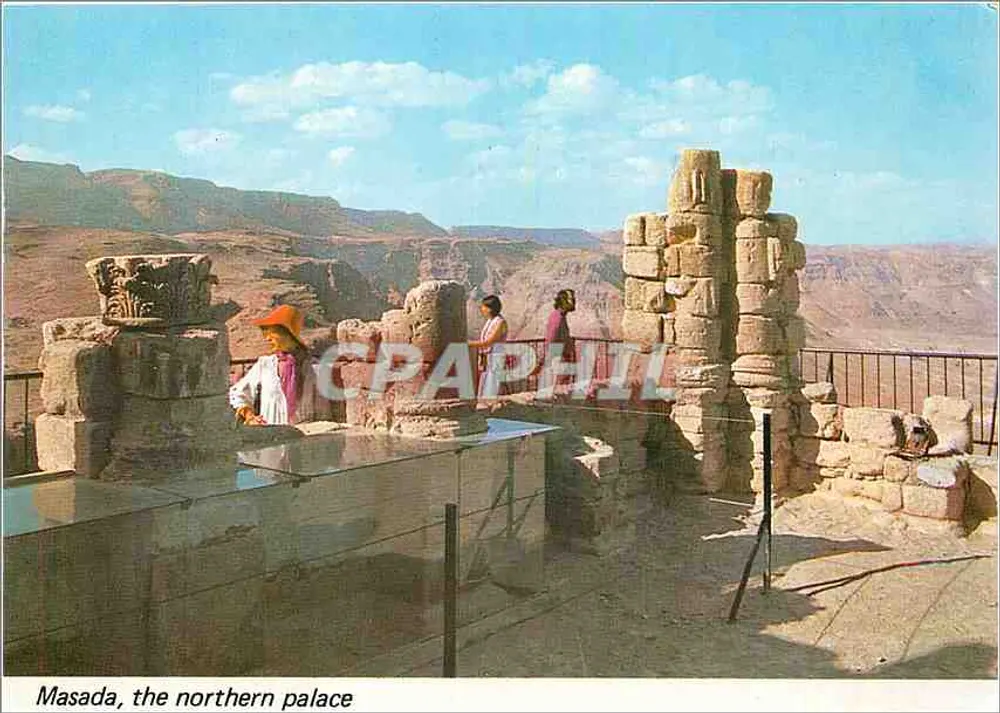 मासादा, उत्तरी महल — अवशेषों का दृश्य और दर्शक — पैलफोट लिमिटेड नंबर 73673 - आगे