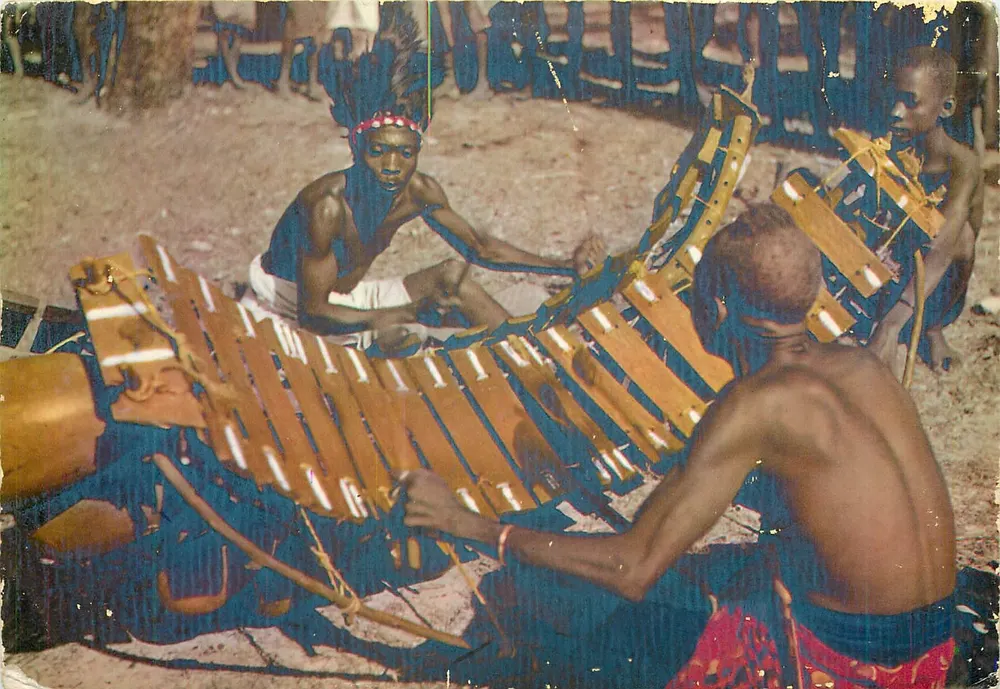 Giocatori di Balafon — Africa in Colore — Edizioni HOA-QUI n. 5003 - Recto
