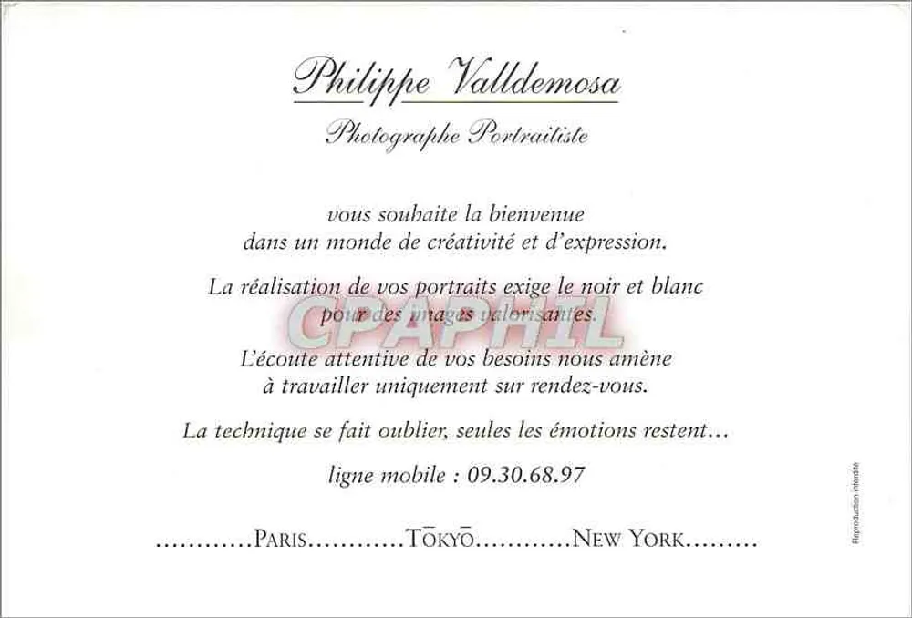 Donna nuda seduta — fotografia in bianco e nero — Philippe Valldemosa - Verso