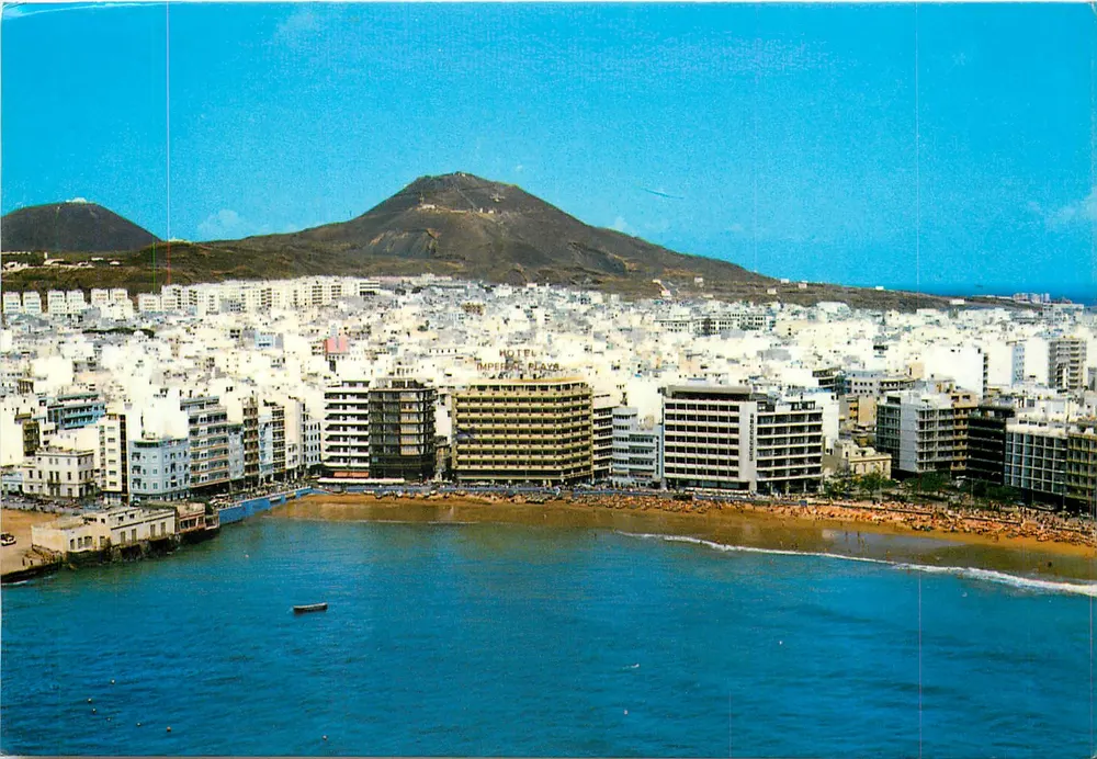 Plage de Las Canteras — vue aérienne — Distribuidor Miguel Díaz, n° 1.017 - Recto