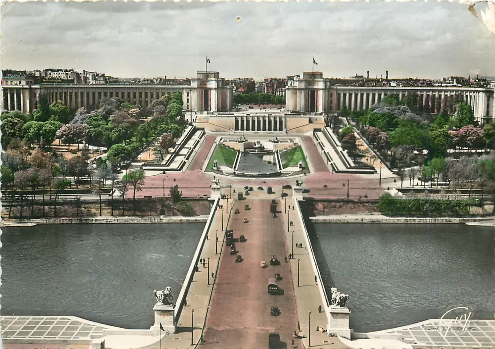 Paris — Pont d'Iéna und Palais de Chaillot — Éditions d'Art GUY, n° 8130 - Vorderseite