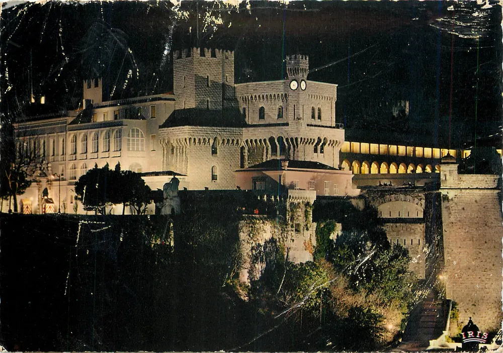 Palais du Prince illuminé — Principauté de Monaco — Éditions Hachette Salou - Recto