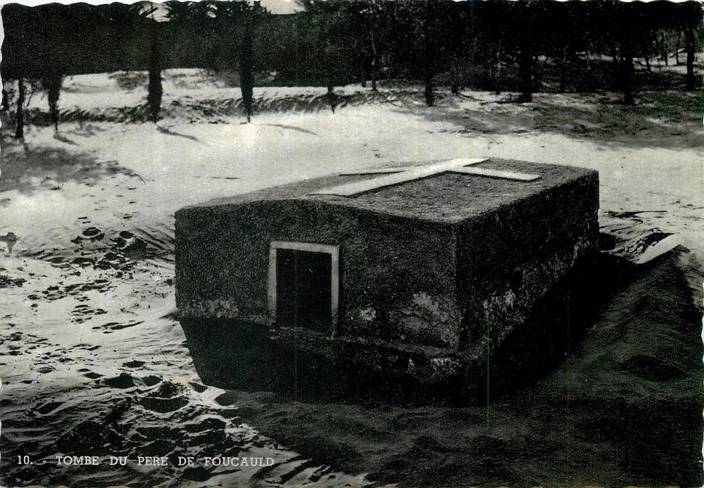 Grób Ojca Foucaulda — Él Golea — Missions des Pères Blancs - Awers