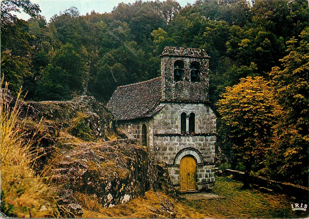 Igreja de Saint-Christophe les Gorges — Nossa Senhora do Castelo — editor IRIS - Frente