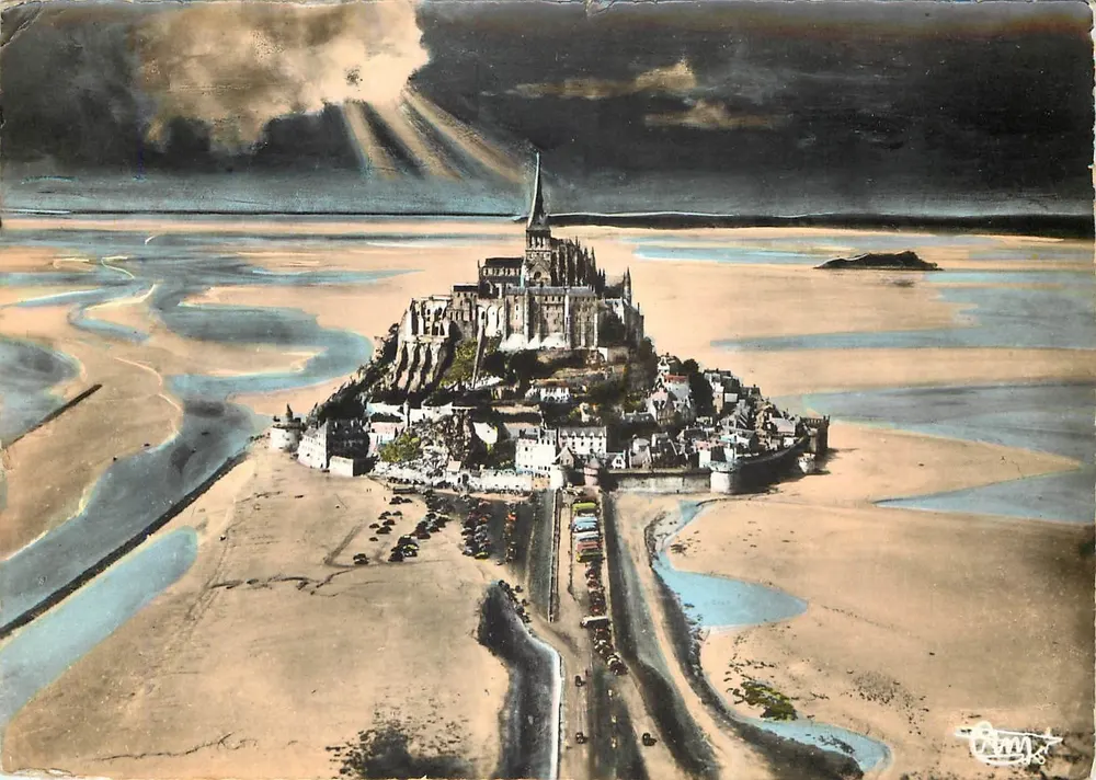 Mont-Saint-Michel — Vista aérea — Combier Imp. (Macon) n°11 A - Frente