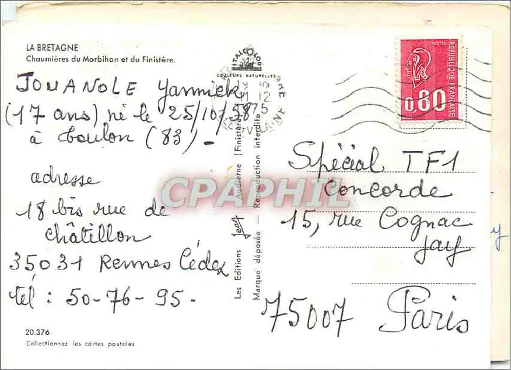 ब्रेटन के छोटे घर — छाल के छत वाले घरों और कब्रिस्तान के चिह्न के दृश्य — ला ब्रेटन के संस्करण - पीछे