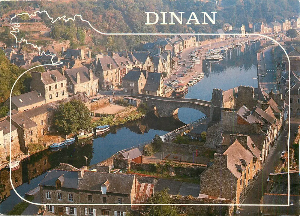 Dinan — widok z lotu nad portem i jego starym mostem — Éditions d'Art Jack - Awers
