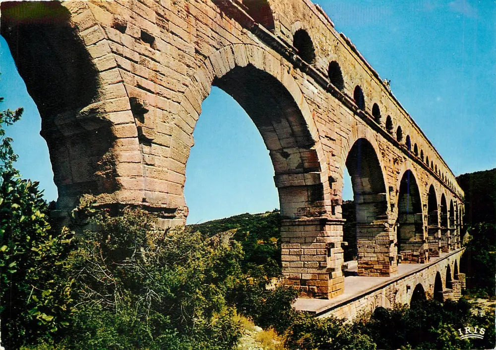 Ponte do Gard — Maravilha da Antiguidade Romana — Éditions Théodic - Frente