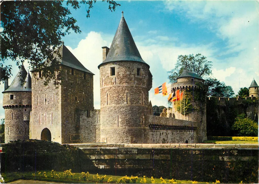 Fougeres — Eingang zum feudalen Schloss (12. und 15. Jahrhundert) — Natürliche Farben, n°10 - Vorderseite