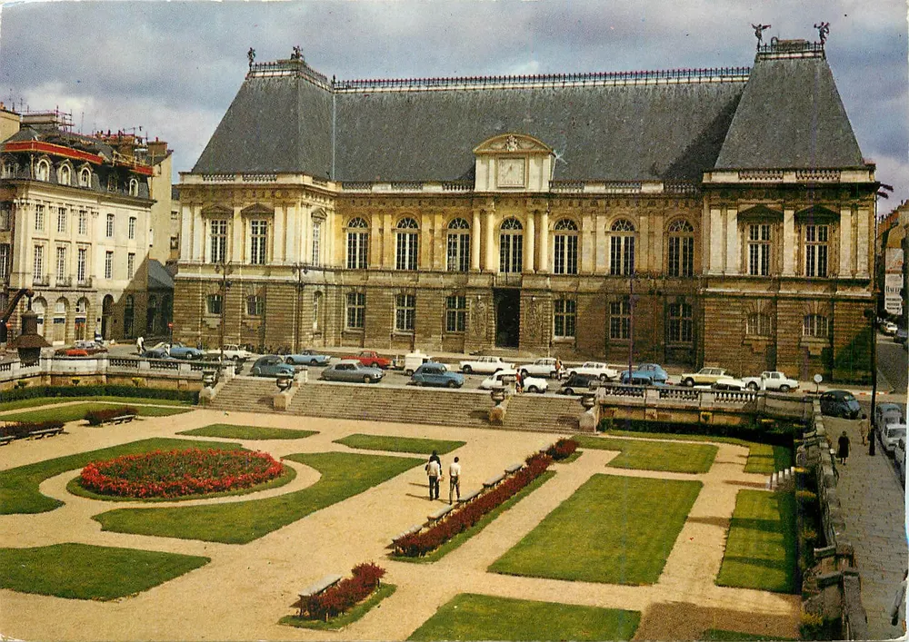 Rennes (Ille-et-Vilaine) — Ehemaliges Hotel des Parlements von Bretagne — Verlag Pierre Artaud & Cie - Vorderseite