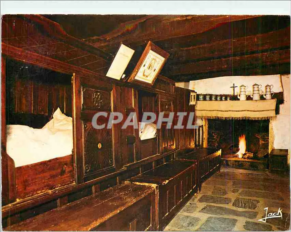Interior do moinho de Kerouat — Ecomusée dos Monts d'Arrée — Comunidade de Kerouat — Edições de Arte 'JACK' n°4566 - Frente