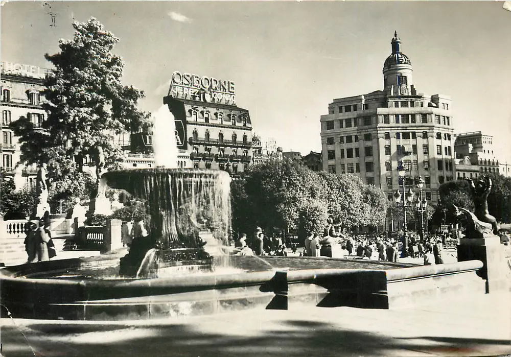 Plaza de Catalunya — detail — Tarjeta Postal - Voorkant