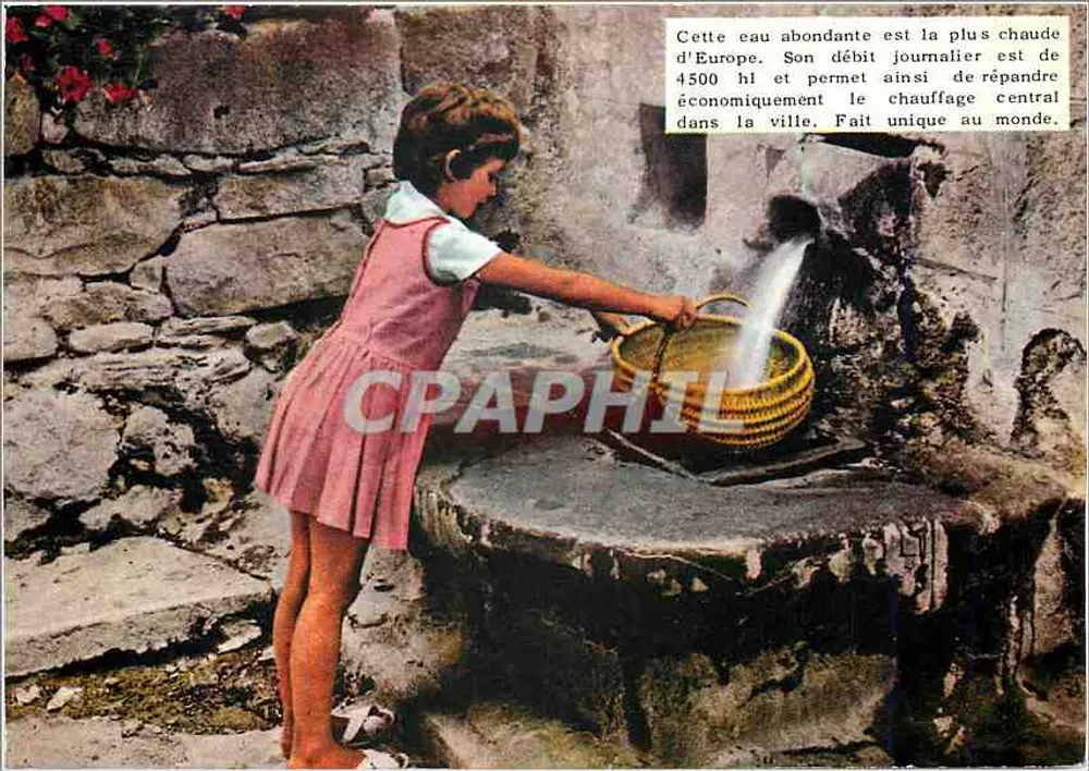 Fonte de água quente em Chaude-Aigues — L'Auvergne Touristique — PP.306 - Frente