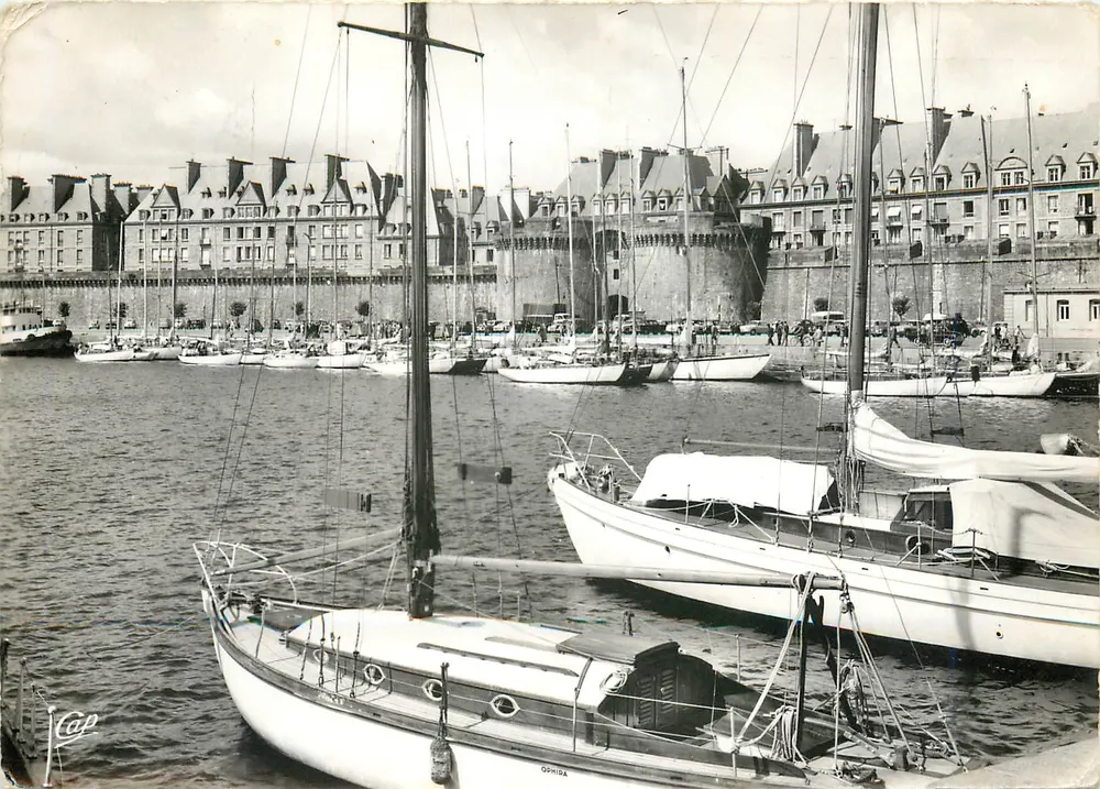 Saint-Malo - Der Yacht-Hafen — Piratenstadt — Verlag Cap - Vorderseite