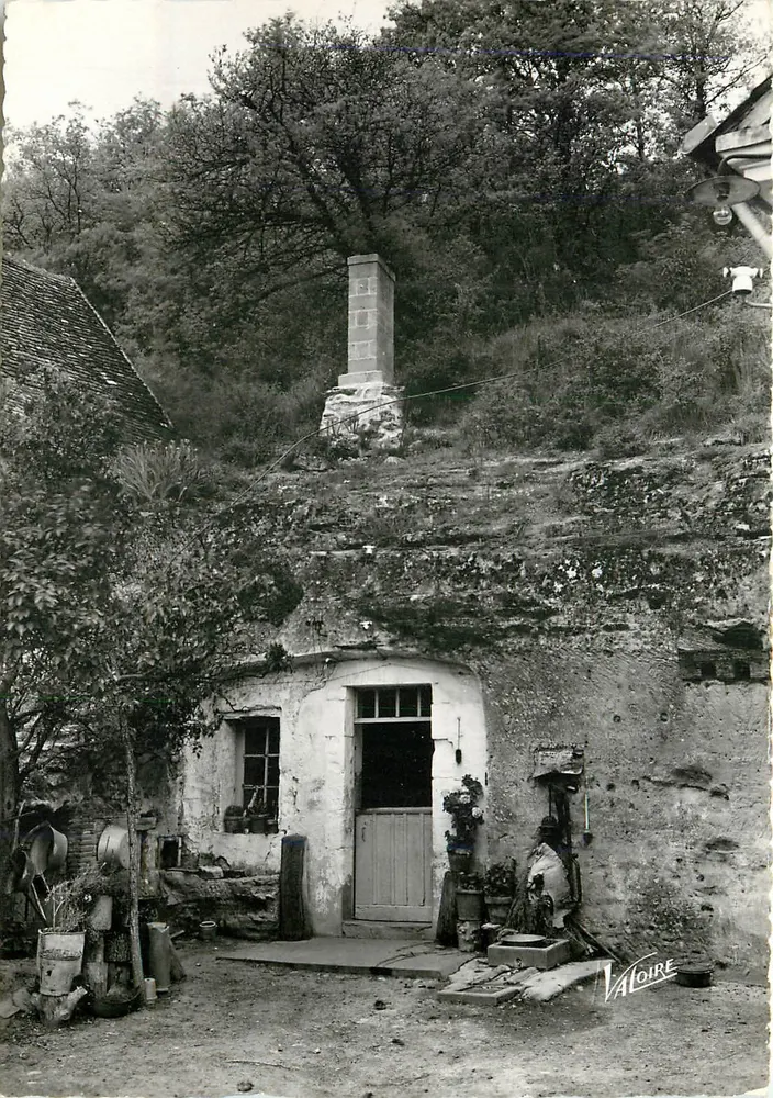 Haus im Felsen — Villaines-les-Rochers (Indre-et-Loire) — Editions Valoire - Vorderseite