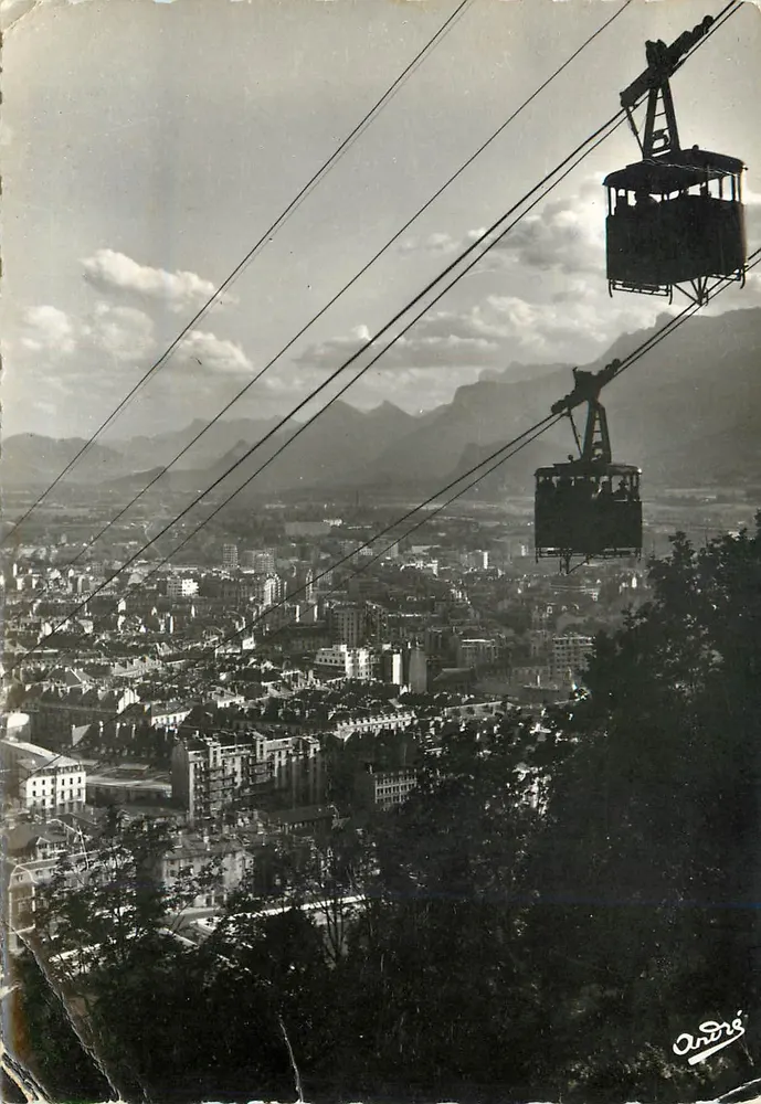 Grenoble — Kreuzung der beiden Kabinen — Les Éditions Grenoble - Vorderseite