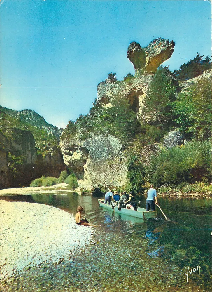 As Górgulas do Tarn — O Champignon — Éditions Yvon, n°10/3295 - Frente