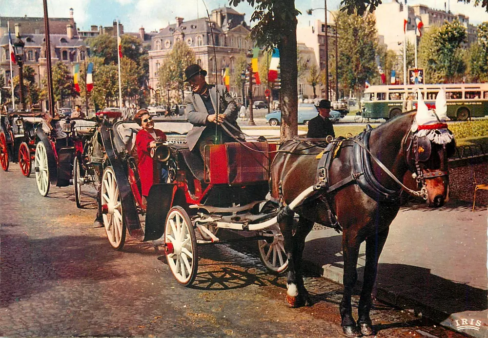 Paris / Rond-point dos Campos-Élisée — Os fiacres — Editor MEXICHROME, n° 665 - Frente