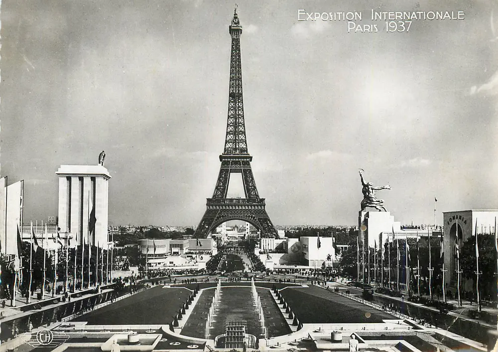 Internationale Ausstellung Paris 1937 — Blick auf das Trocadéro — n° 035 - Vorderseite