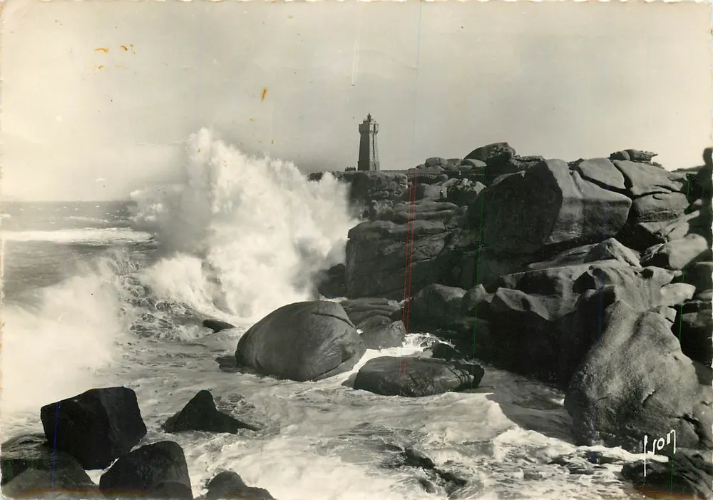 PLOUMANAC'H en PERROS-GUIREC (Côtes-du-Nord) — Die Sturmangriff auf den Leuchtturm — Art Martel Editions, Paris - Vorderseite