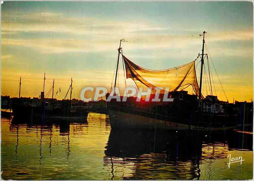 Porto de pesca ao pôr do sol — Audierne, Finistère — Edições Jean - Frente
