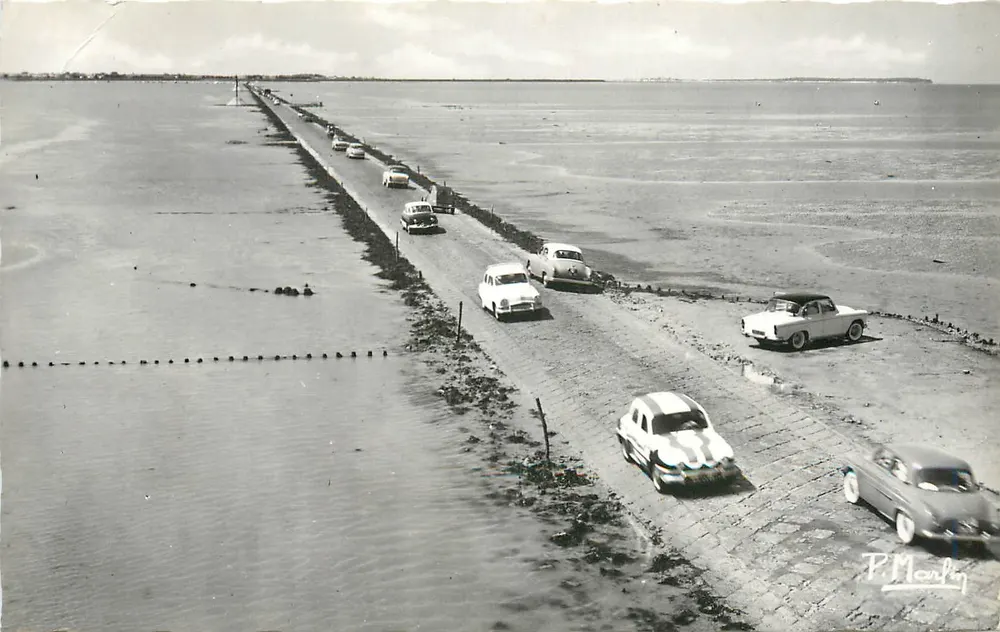 Ilha de Noirmoutier (Vendée) — O Passage du Gois — Éditions P. Marlin, n°292 - Frente