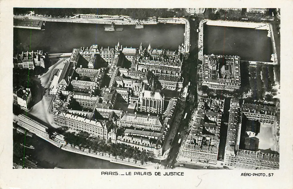 Paris — O Palácio de Justiça — Aéro-Photo 57 - Frente