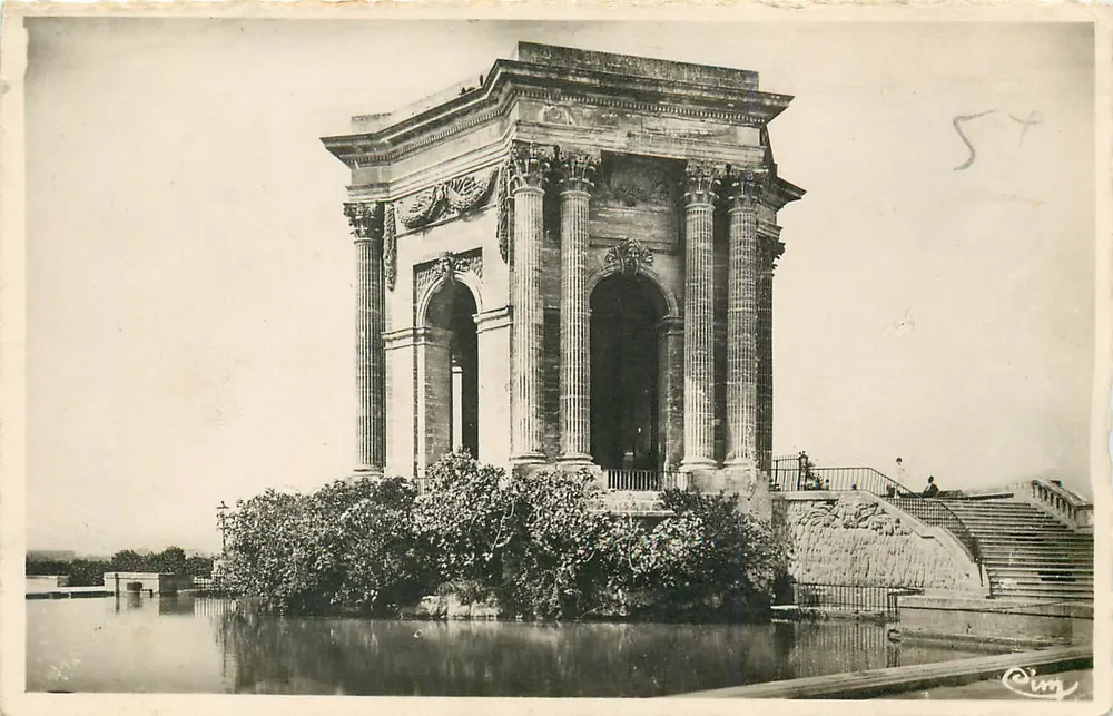 Montpellier (Hérault) — O Castelo da Água — editor Cing - Frente