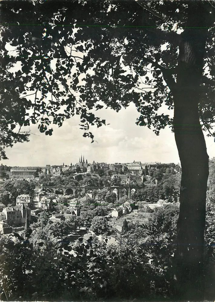 Luxembourg — Vue pittoresque de la Ville Haute — Messager Gr. D. - Recto