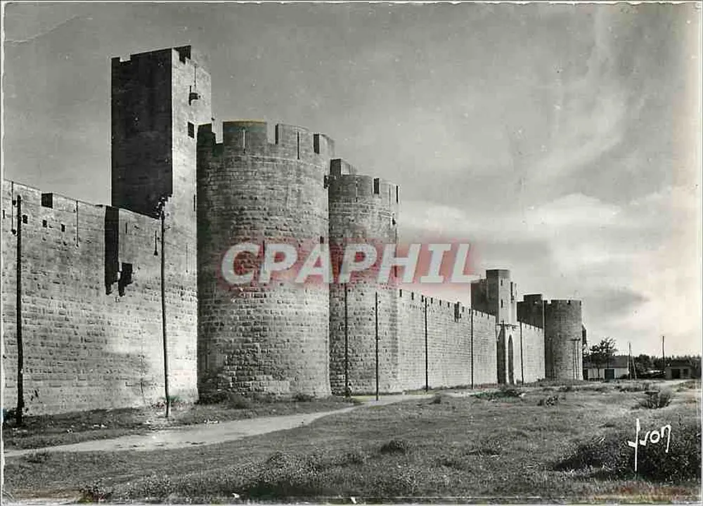 Aigues Mortes (Gard) — Os Muros — Edições de Arte Yvcon, Paris - Frente