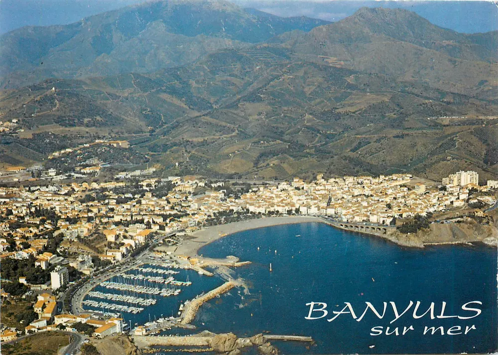Banyuls-sur-Mer — Vista aérea de la bahía — Ediciones d'Art Larrey - Anverso