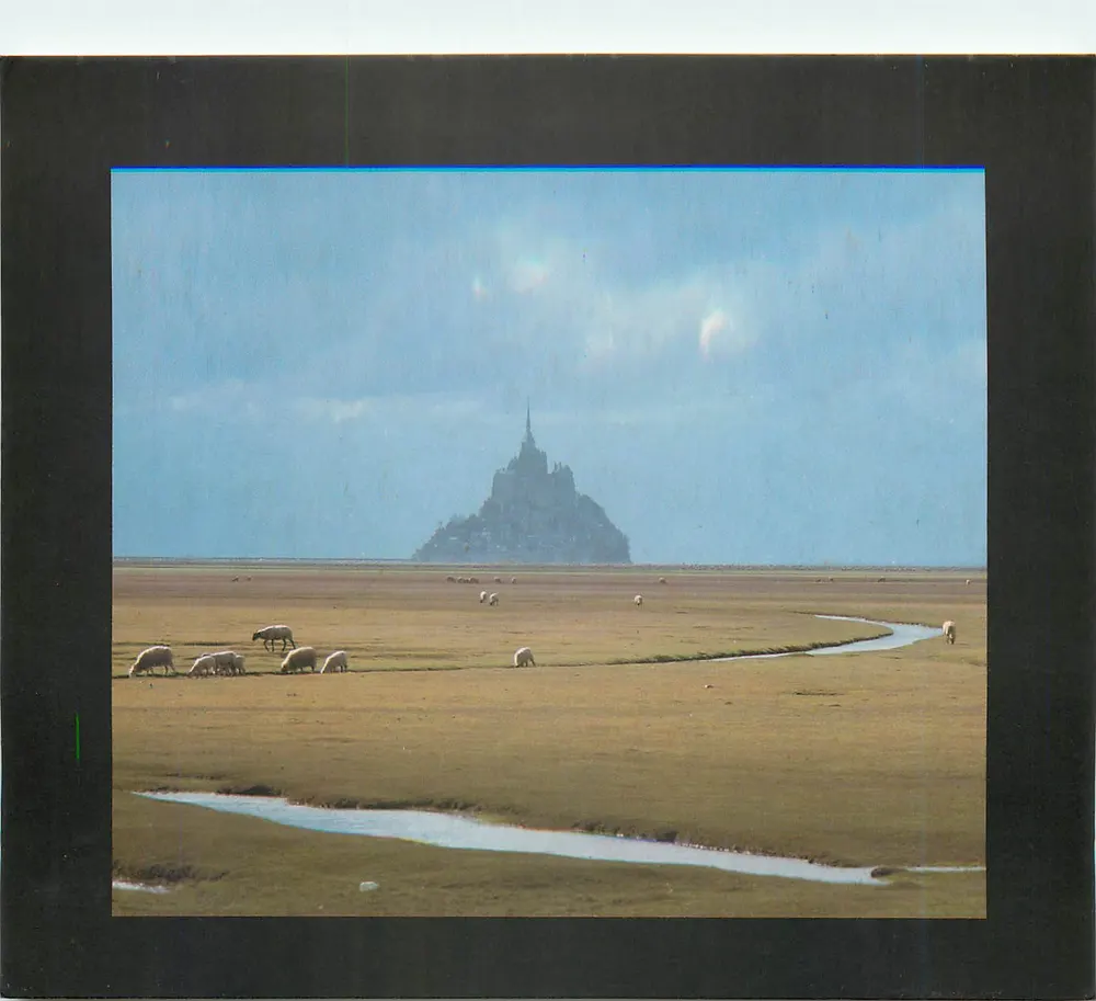 Monte Saint-Michel — vista dos pântanos — (GB) © IN'EDITE, 87020 Limoges - Frente