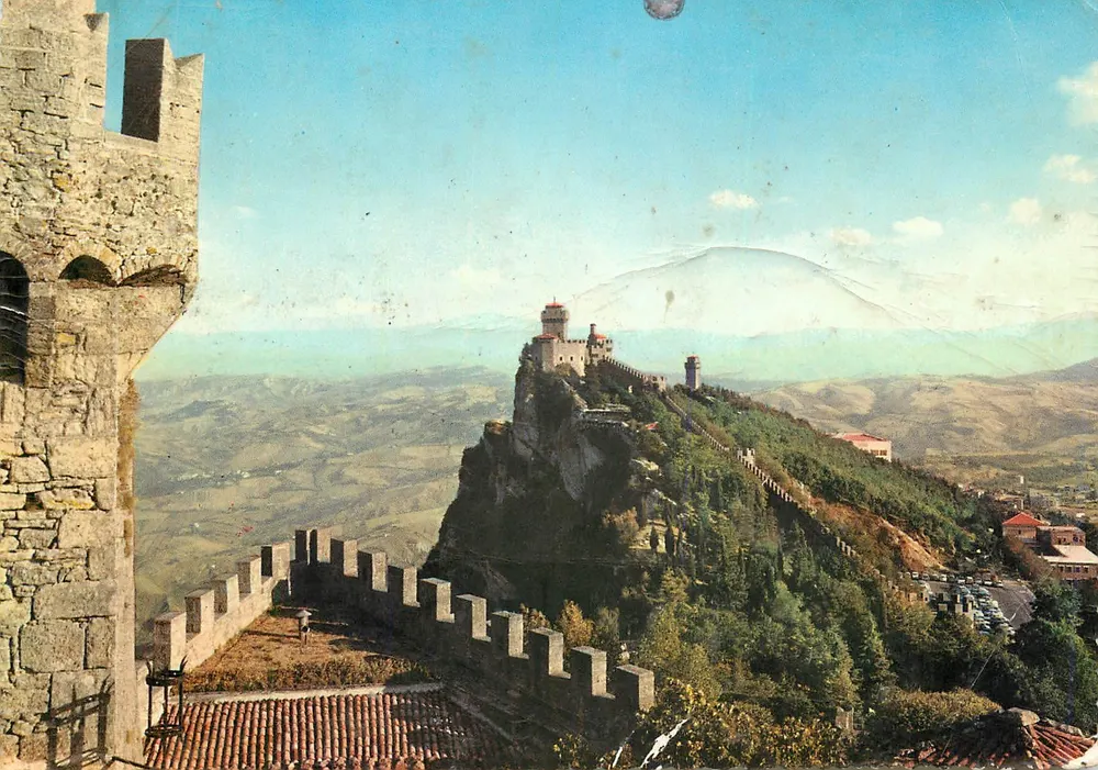 Castelo de San Marino — vista panorâmica — P. Marzari S.R.L. Schio - Frente
