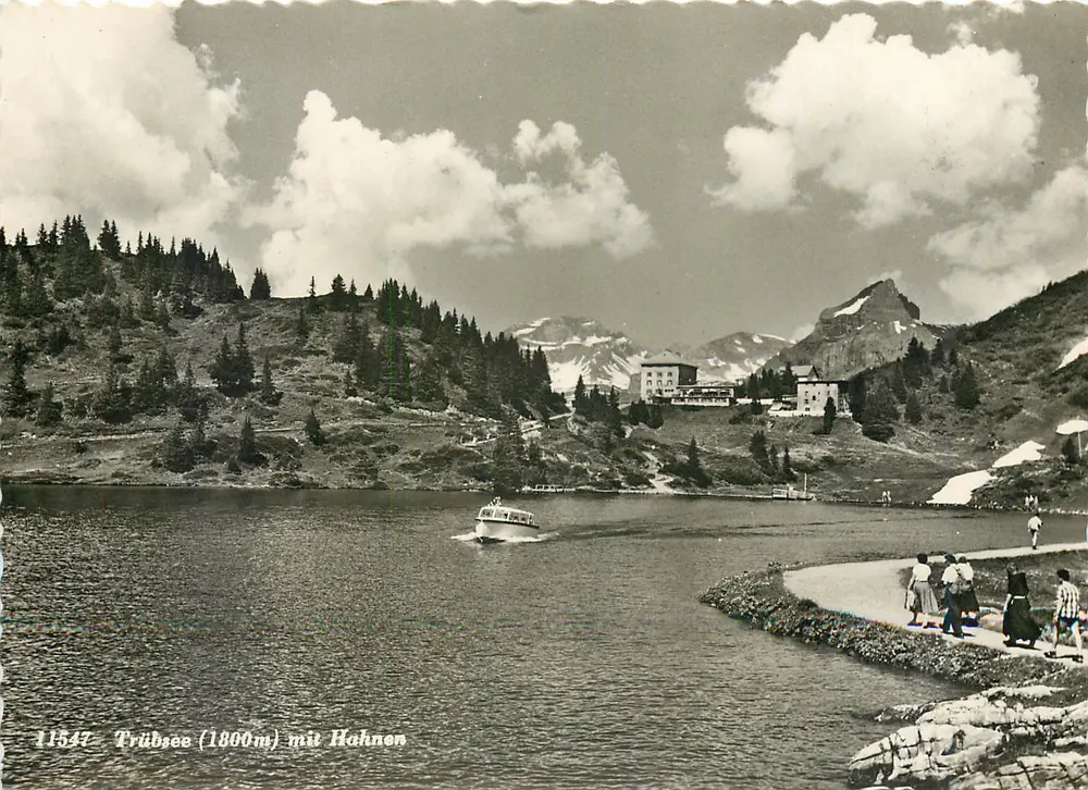 Trübsee (1800m) com Hahnen — vista do lago com o prédio do hotel — editor desconhecido, n° 11547 - Frente