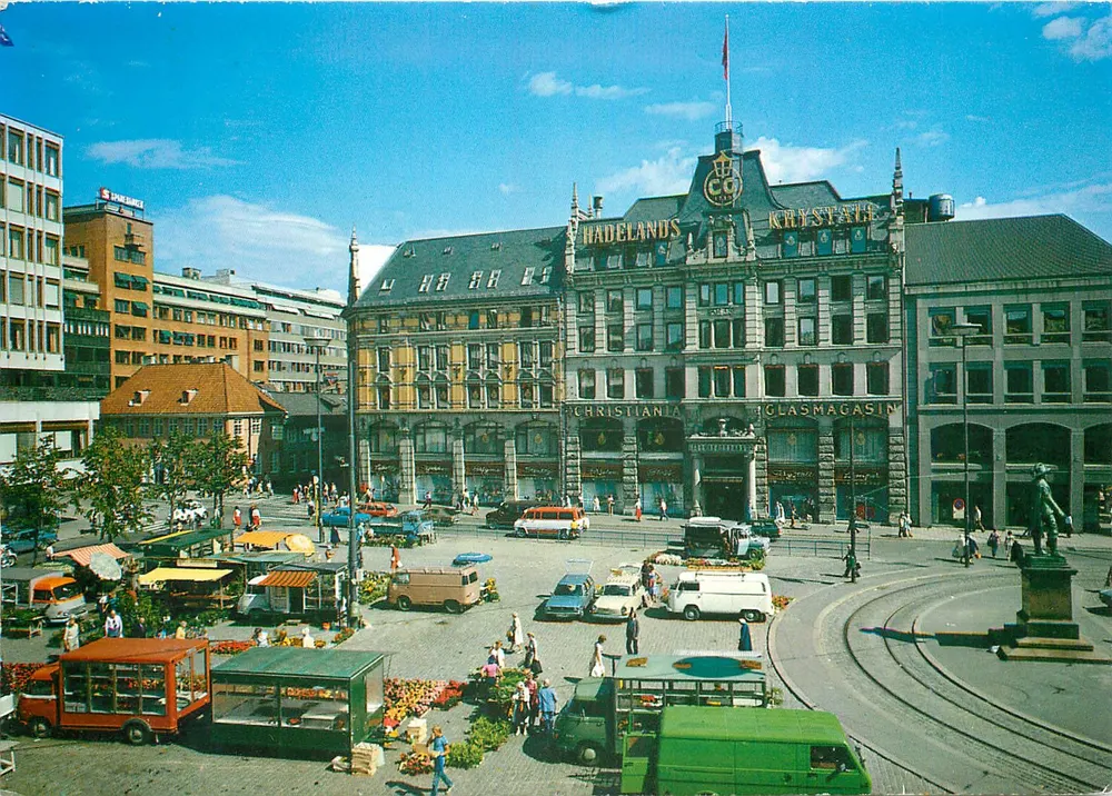 Oslo, Norway - Stortorvet Market Place — Hadelands Kristallmagasin — M-1300/68 - Recto