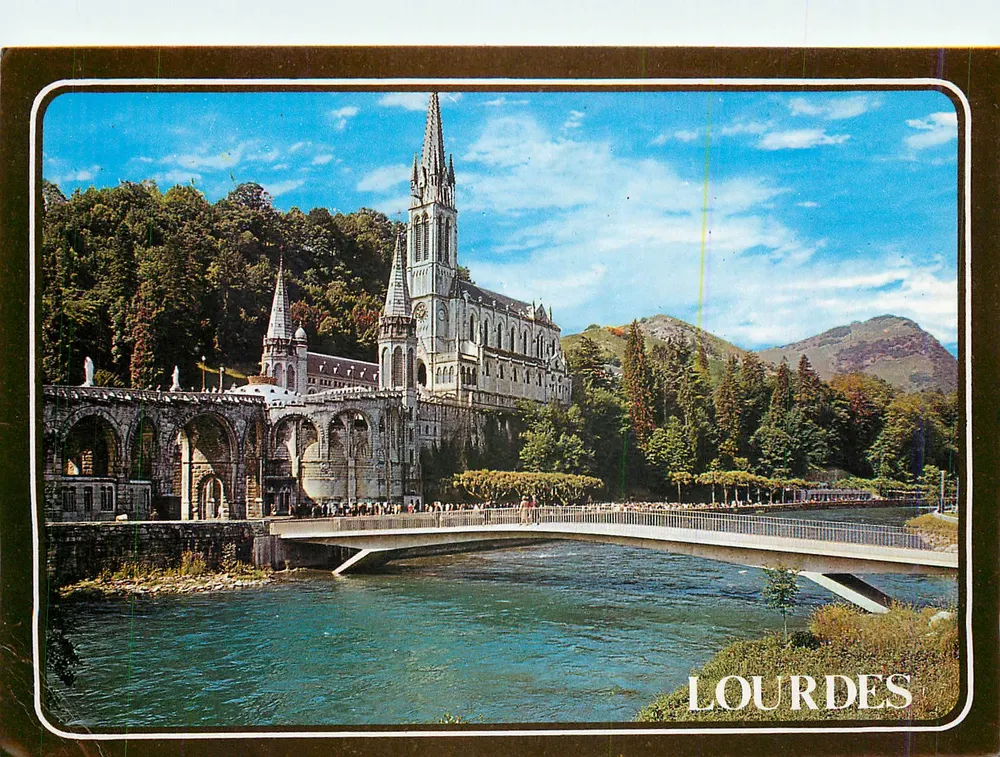 Lourdes — Basilika und der Gave — Verlag Ellyx A. Doucet et Fils - Vorderseite
